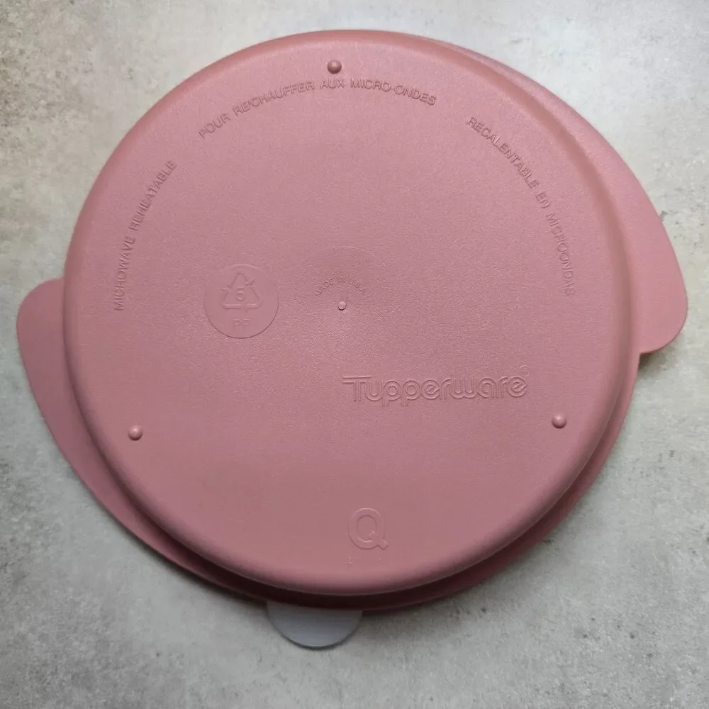 Tupperware Micro Cook Round 1.5L Food Storage Container Snap Lid Pink/White